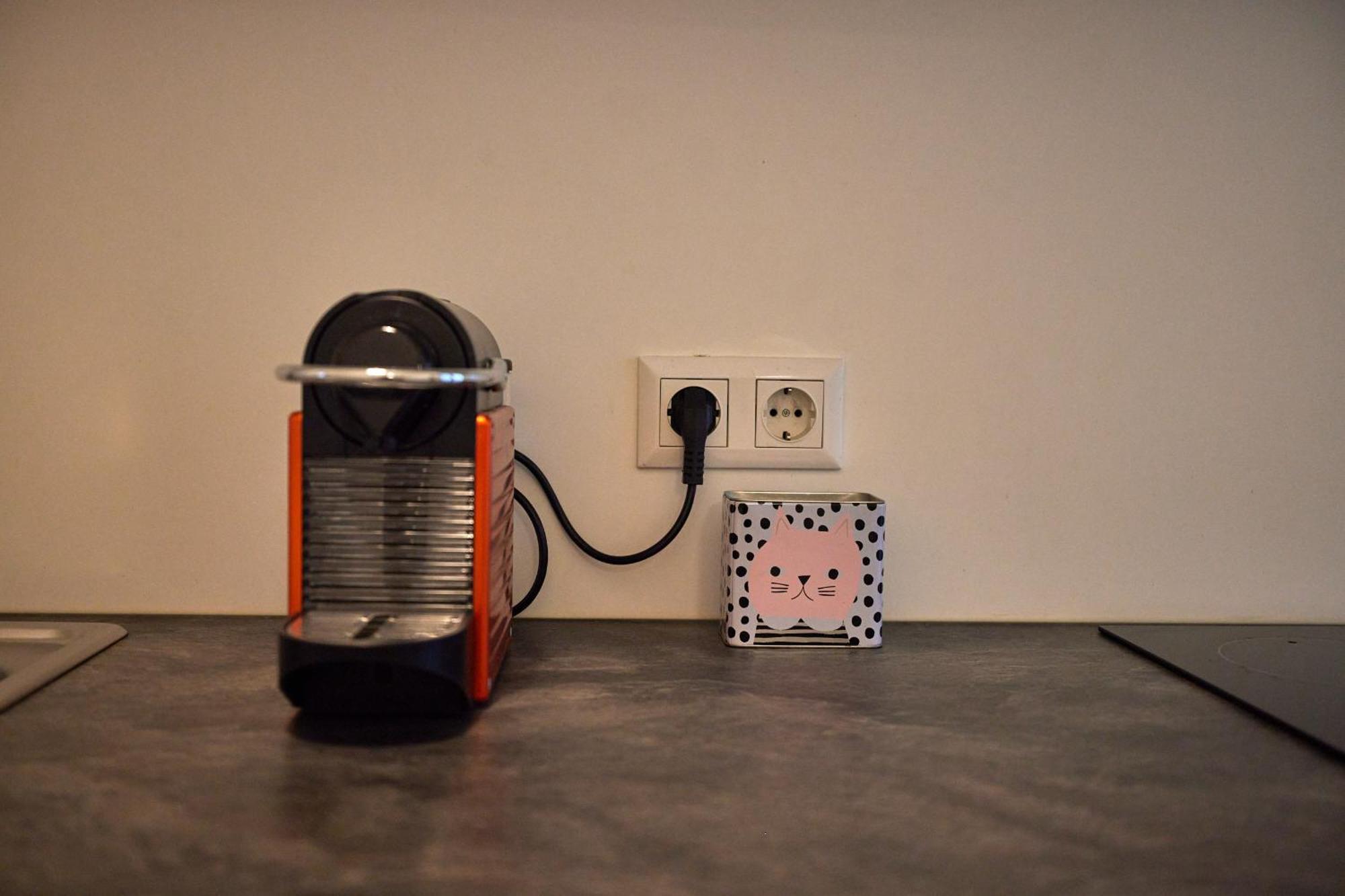 Self-Check-In & Perfect Metro Connection I Apartment Wina Bagian luar foto